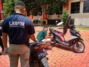 Barang Bukti Curanmor Yang Sedang diperiksa Oleh Tim Labfor Bareskrim Polri